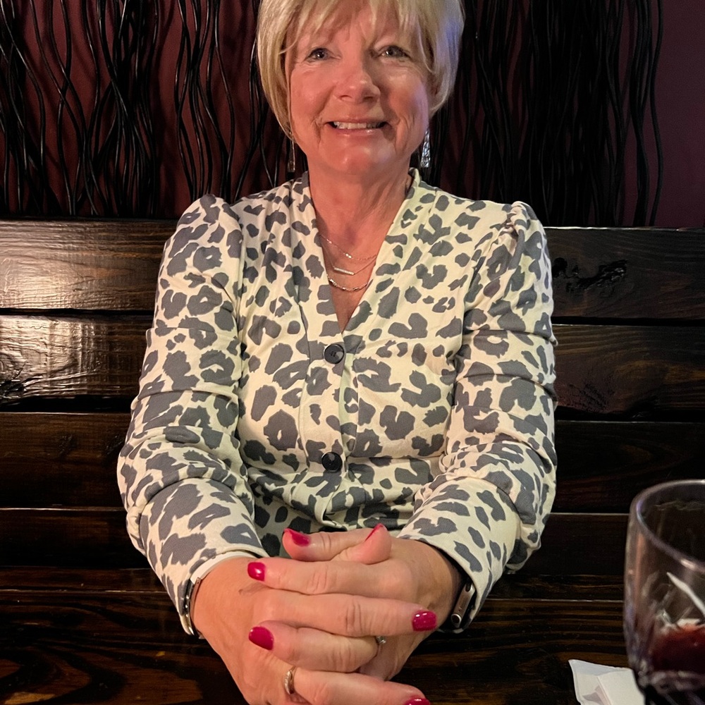 Meet your Posher, Debbie